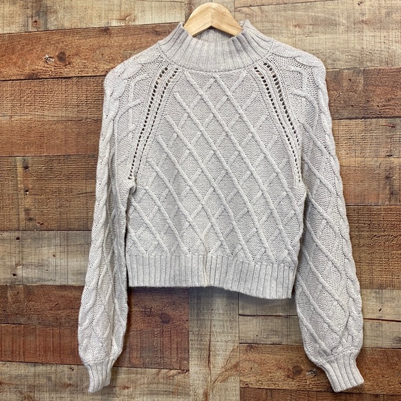 American Eagle Outfitters Sweaters - American Eagle Sweater XS